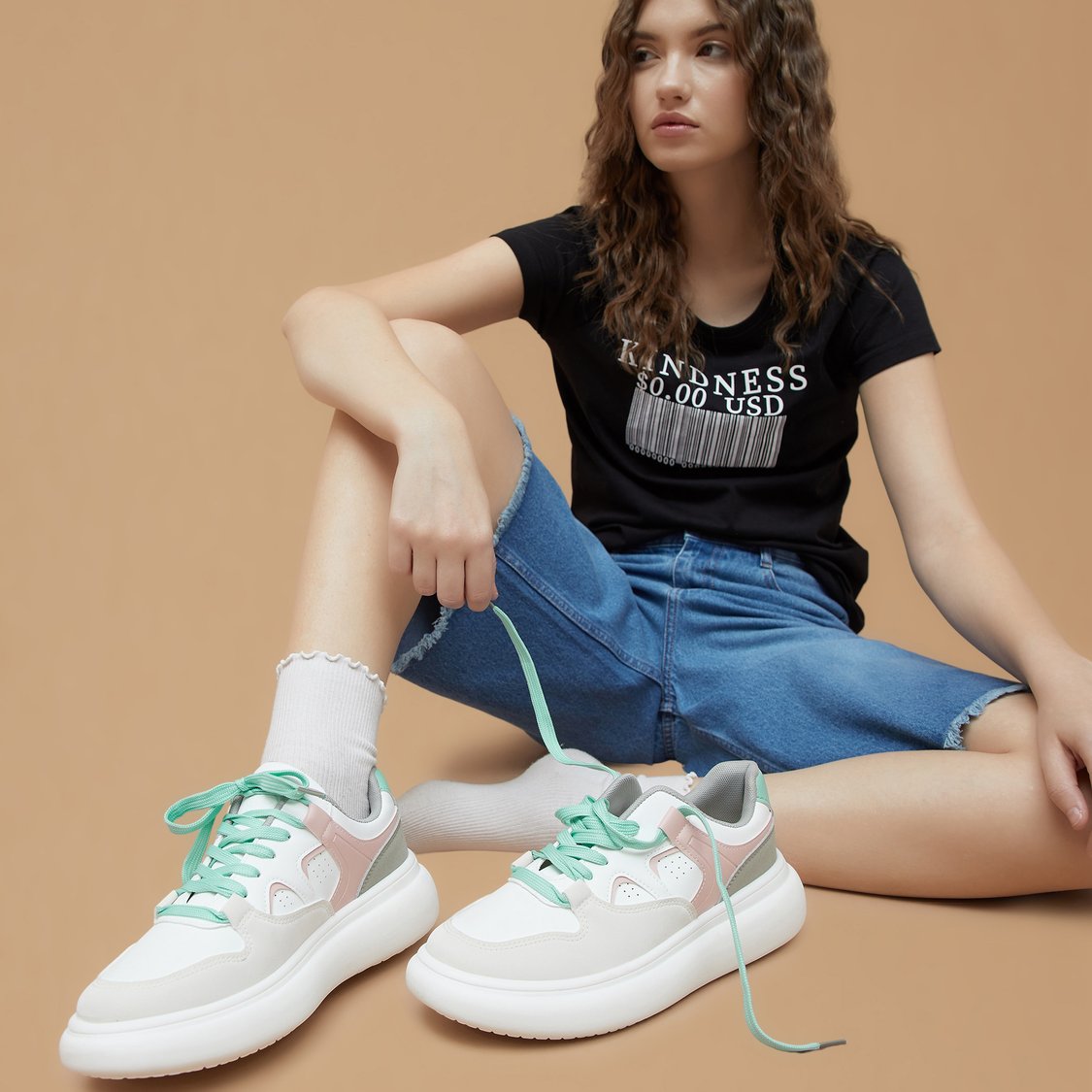 Trendy Colourblock Low Top Sneakers for Casual and Semi Formal Style