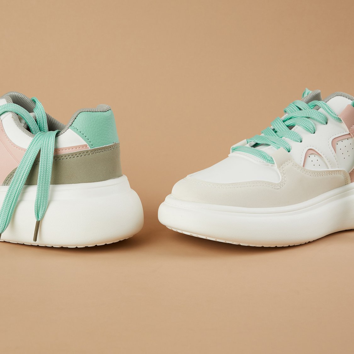 Trendy Colourblock Low Top Sneakers for Casual and Semi Formal Style