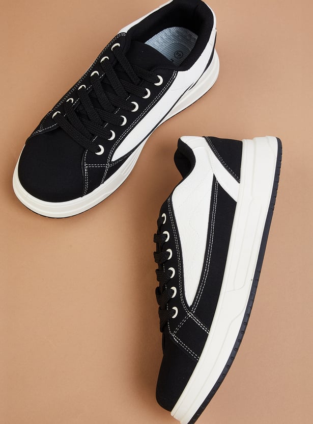 Lightweight Men’s Colourblocked Sneakers with Ergonomic Fit for All-Day Comfort