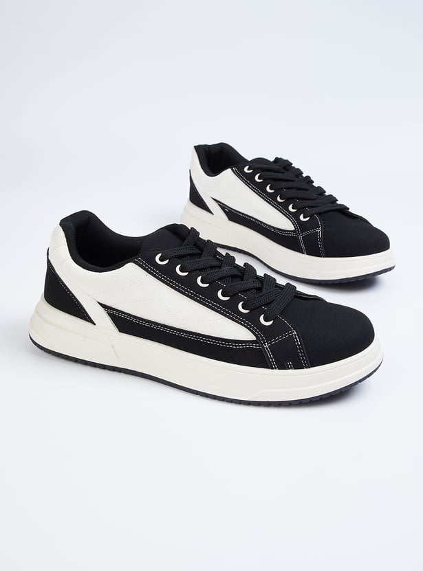 Lightweight Men’s Colourblocked Sneakers with Ergonomic Fit for All-Day Comfort