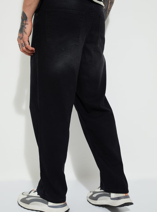 Fashionable Men’s Washed Loose Fit Jeans for Casual Occasions