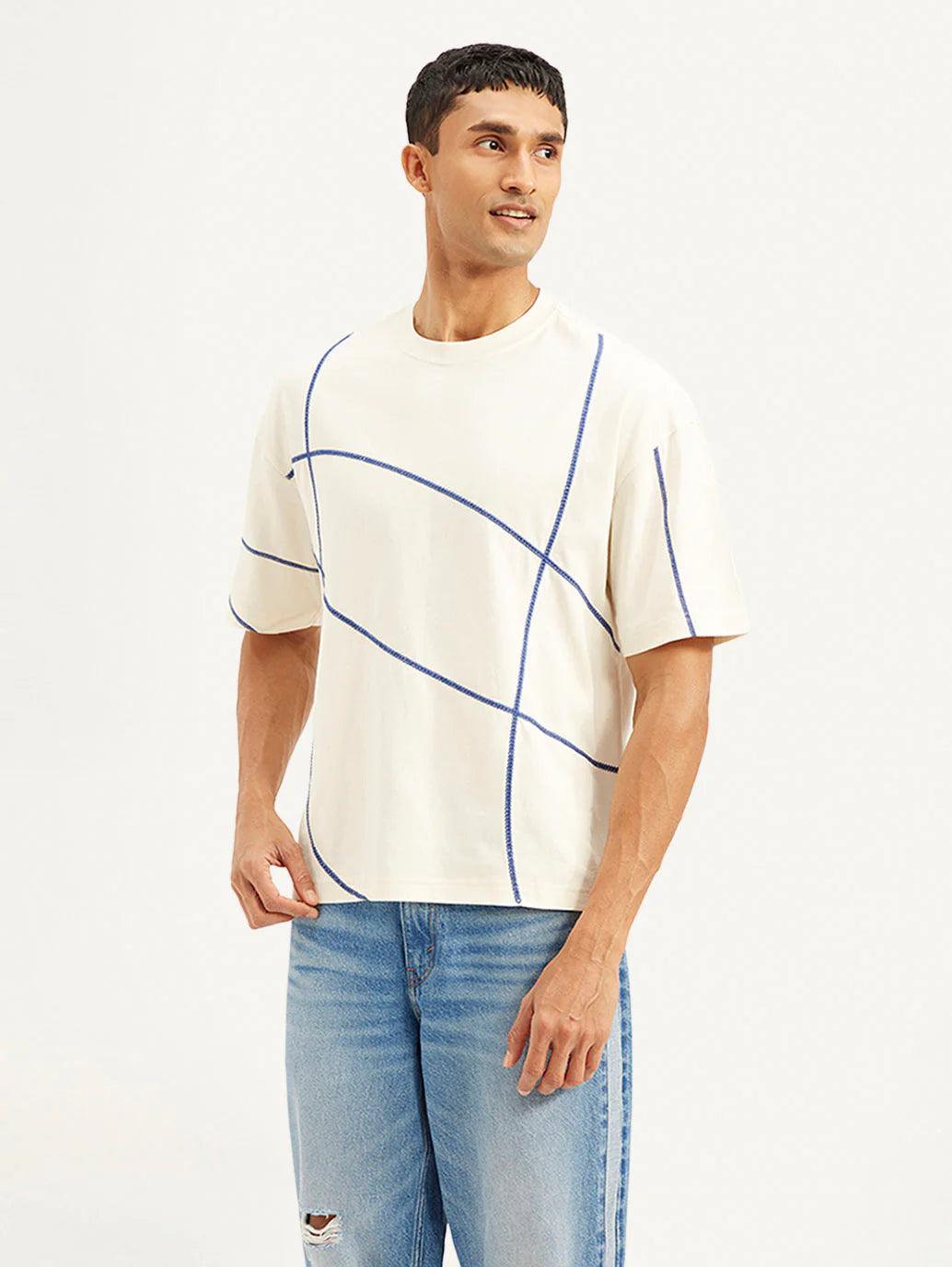 Relaxed Fit Men’s T-Shirt with Geometric Patterns for Casual Wear