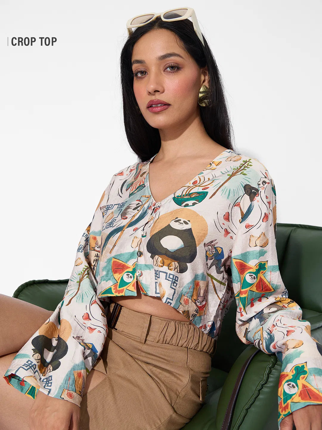 Women’s Cropped Tee Force Of The Wind Print for Outings and Summer Style