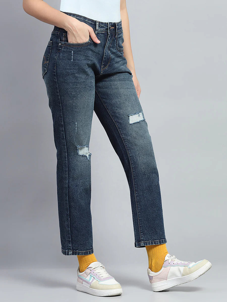 Stylish Women’s Blue Straight Fit Denim Jeans with Mild Distressing for Modern Casual Look