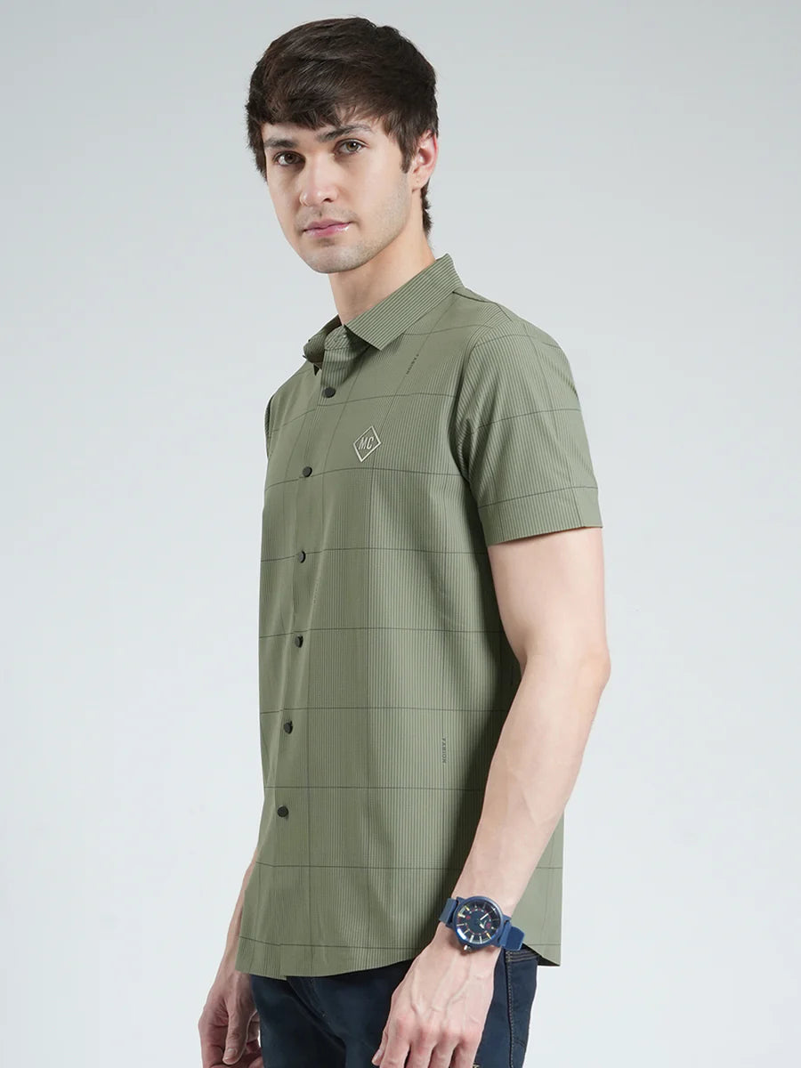Fashionable Half Sleeve Green Printed Shirt for Men Weekend Outings