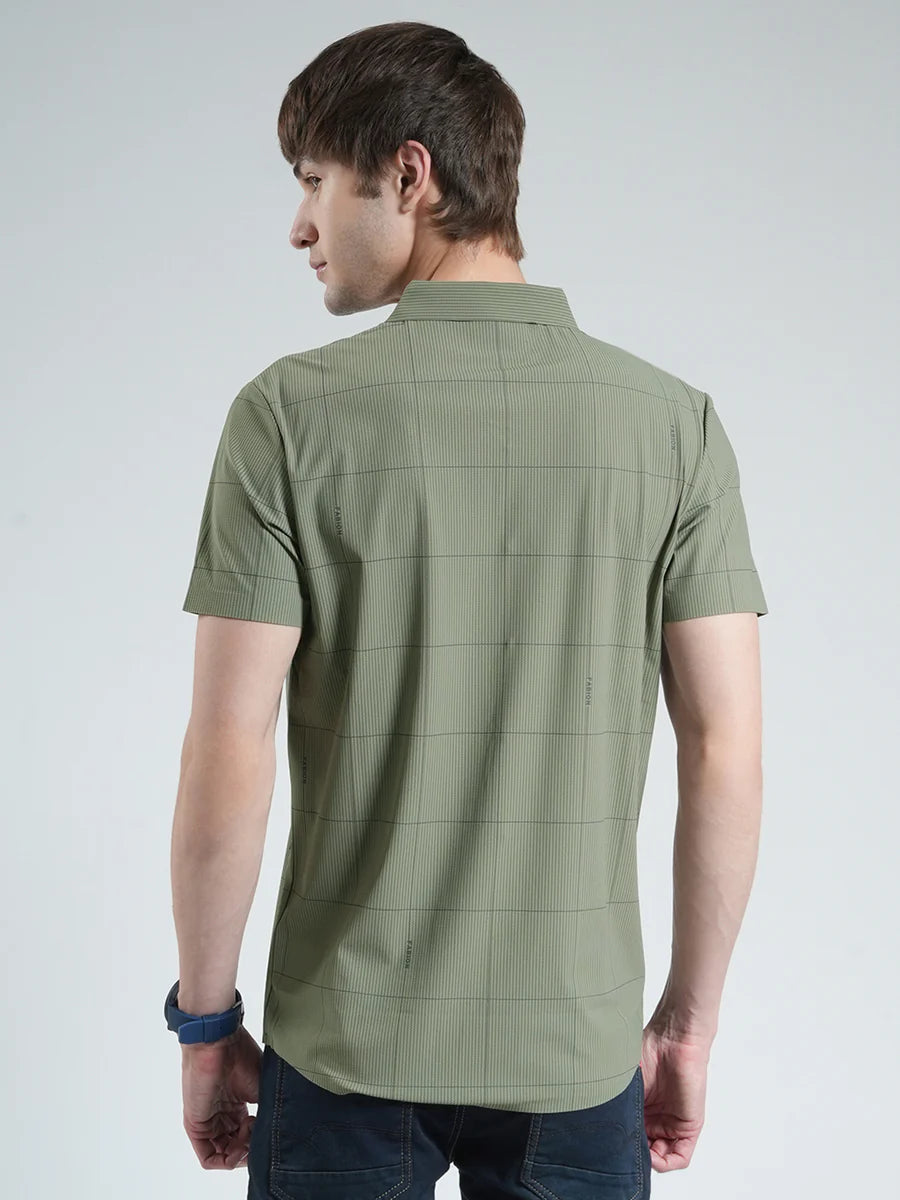 Fashionable Half Sleeve Green Printed Shirt for Men Weekend Outings