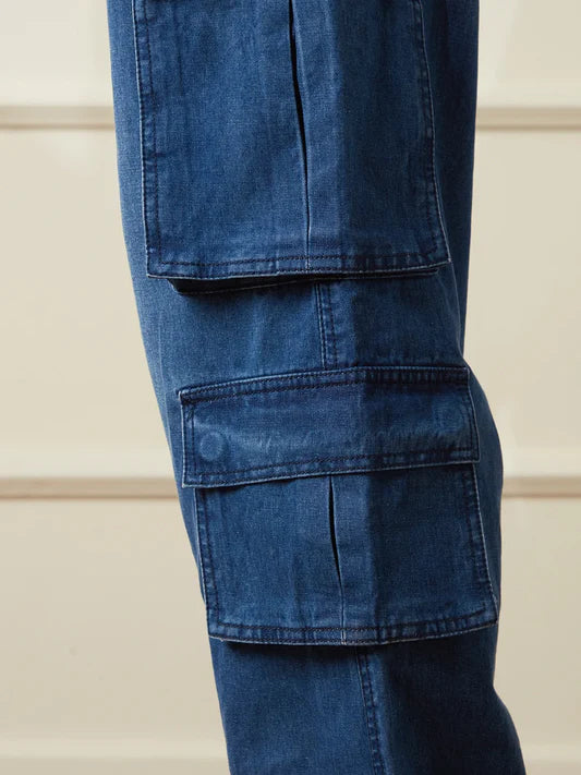 Everyday Casual Men’s Faded Blue Denim Cargo Jeans with Relaxed Loose-Fit Style