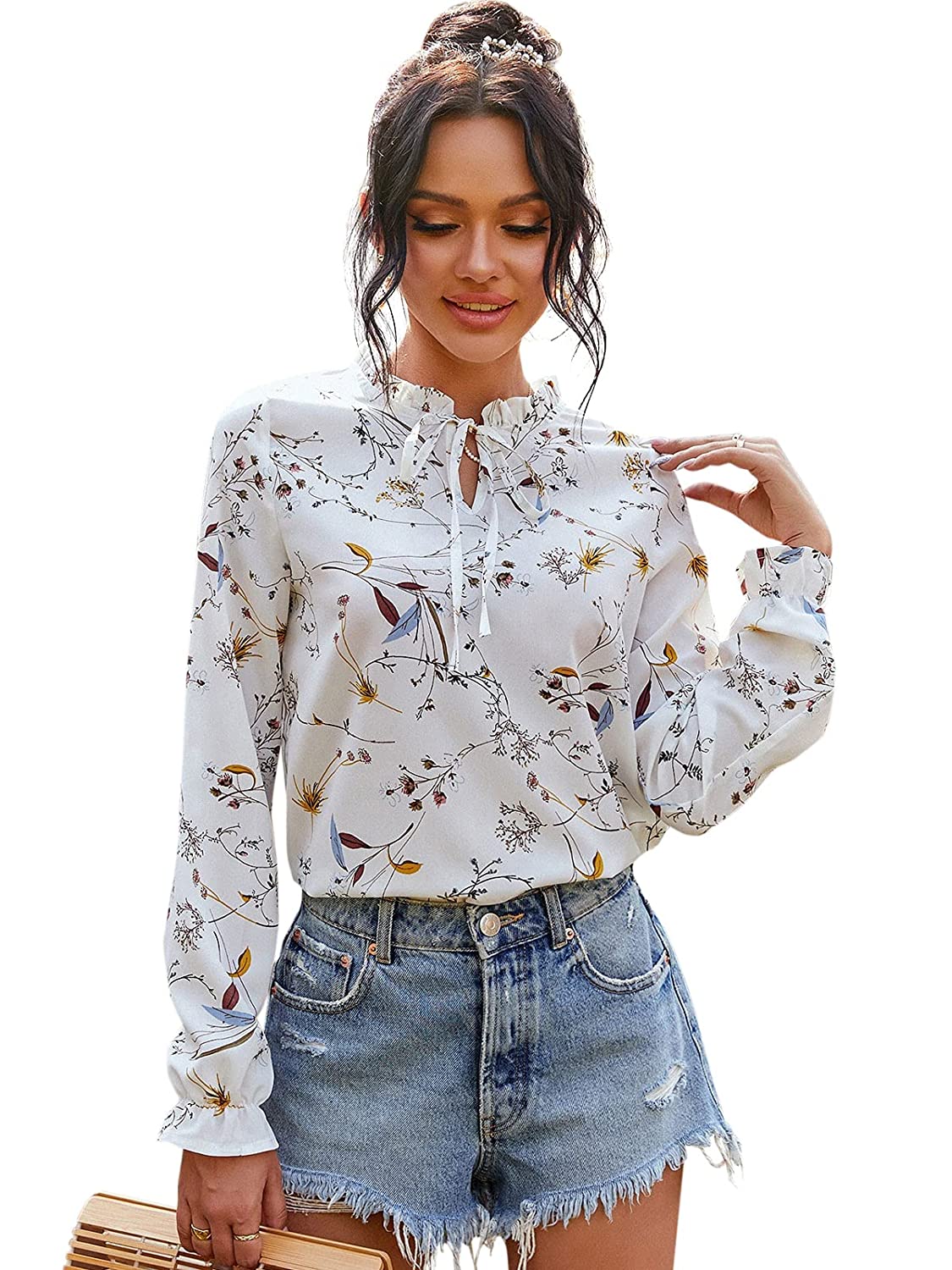 Elegant and Comfortable White Top for Women’s Wardrobe Essentials
