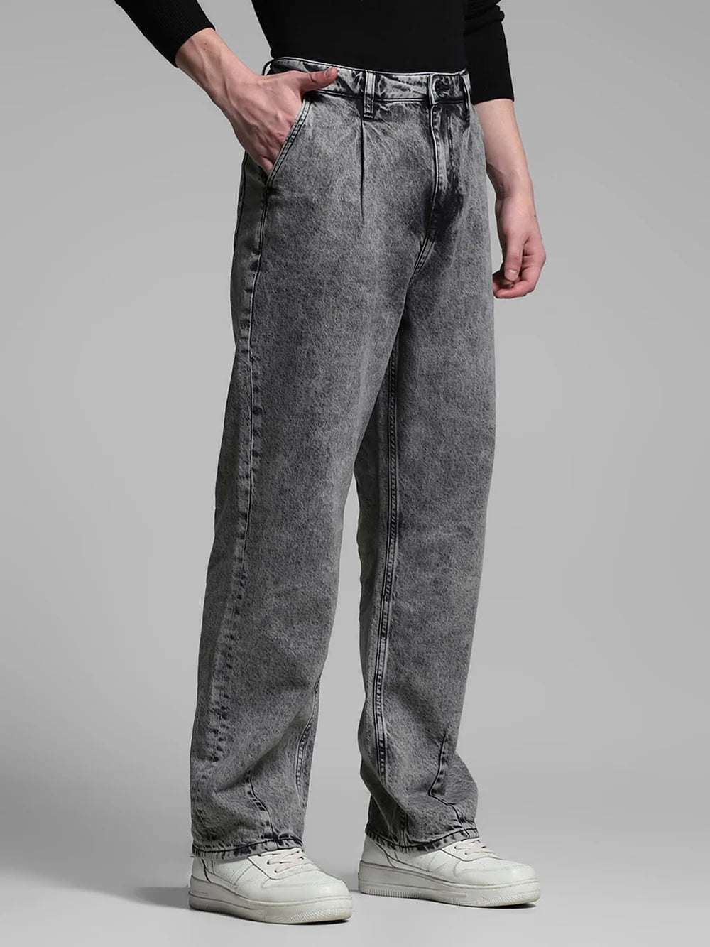 Comfortable Dark Grey Washed Jeans with High-Rise Waist and Anti-Fit Silhouette for Men