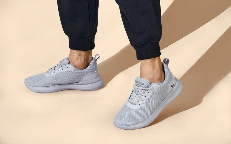 Men’s Lightweight Grey Trainers Ideal for Walking and Outings