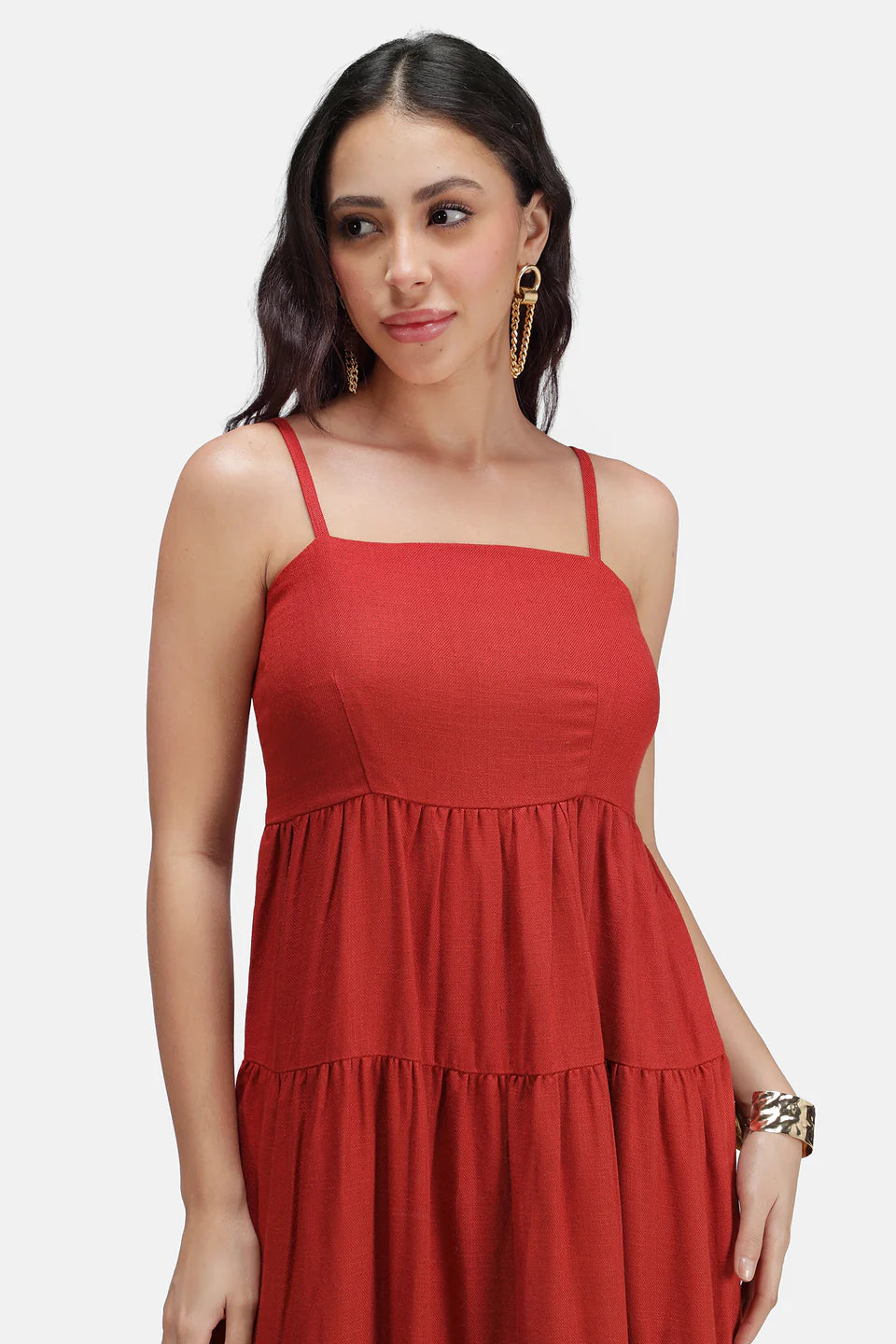 Stylish Strappy Linen Maxi Dress with Contemporary Design