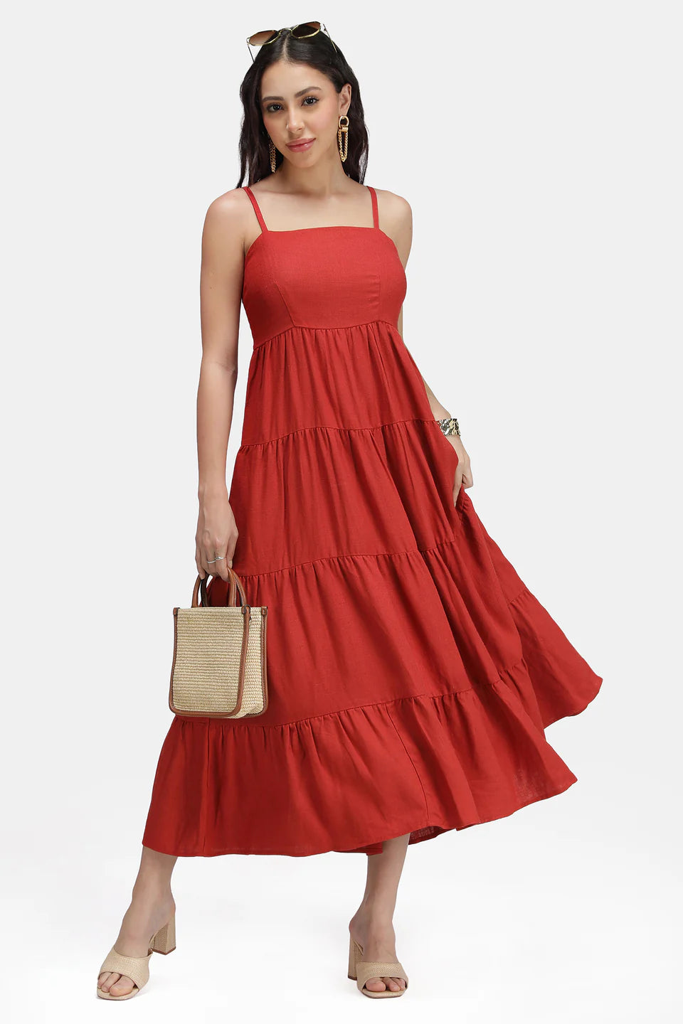 Stylish Strappy Linen Maxi Dress with Contemporary Design