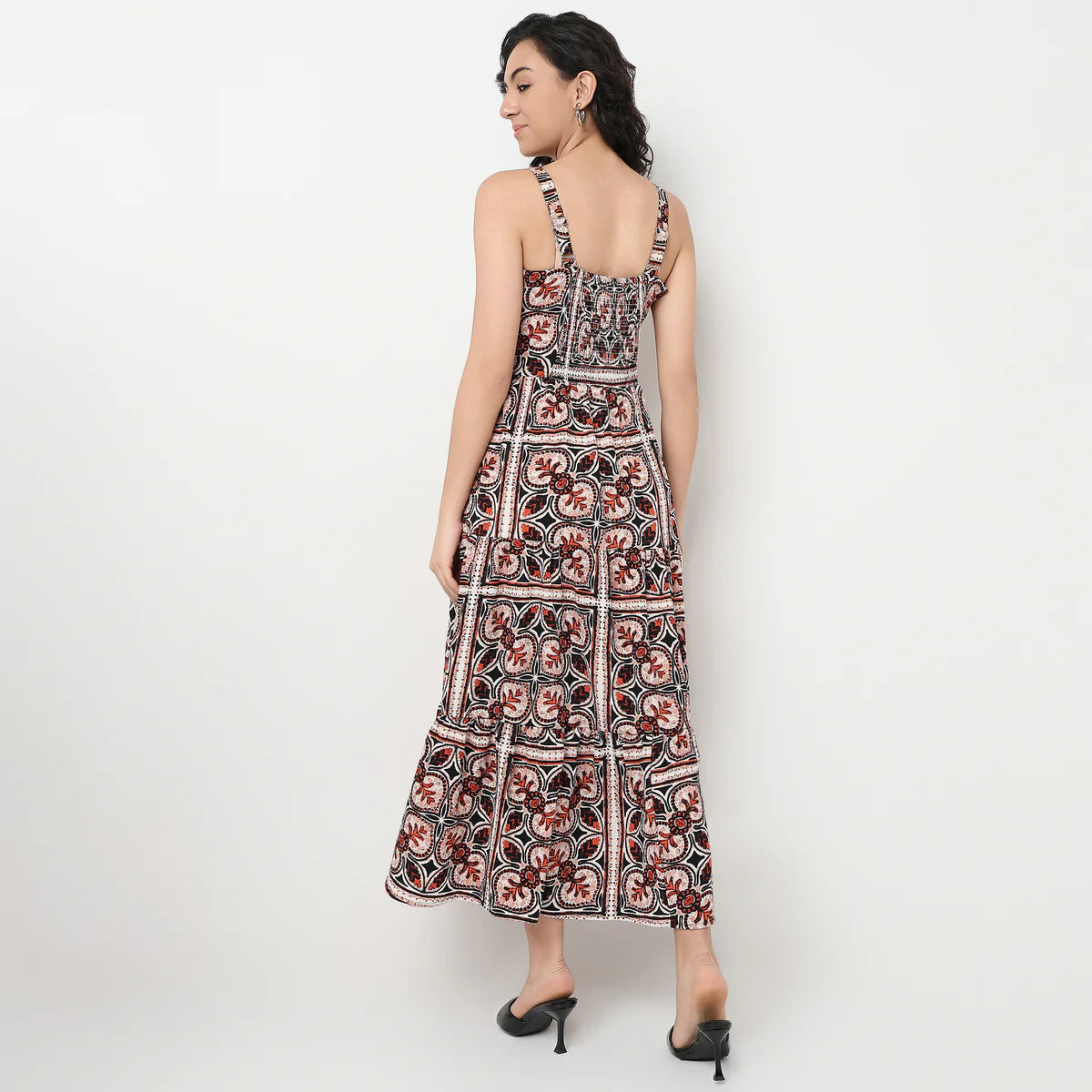 Elegant Women’s Printed Flared Full-Length Dress with Flowing Silhouette for Party and Evening Wear