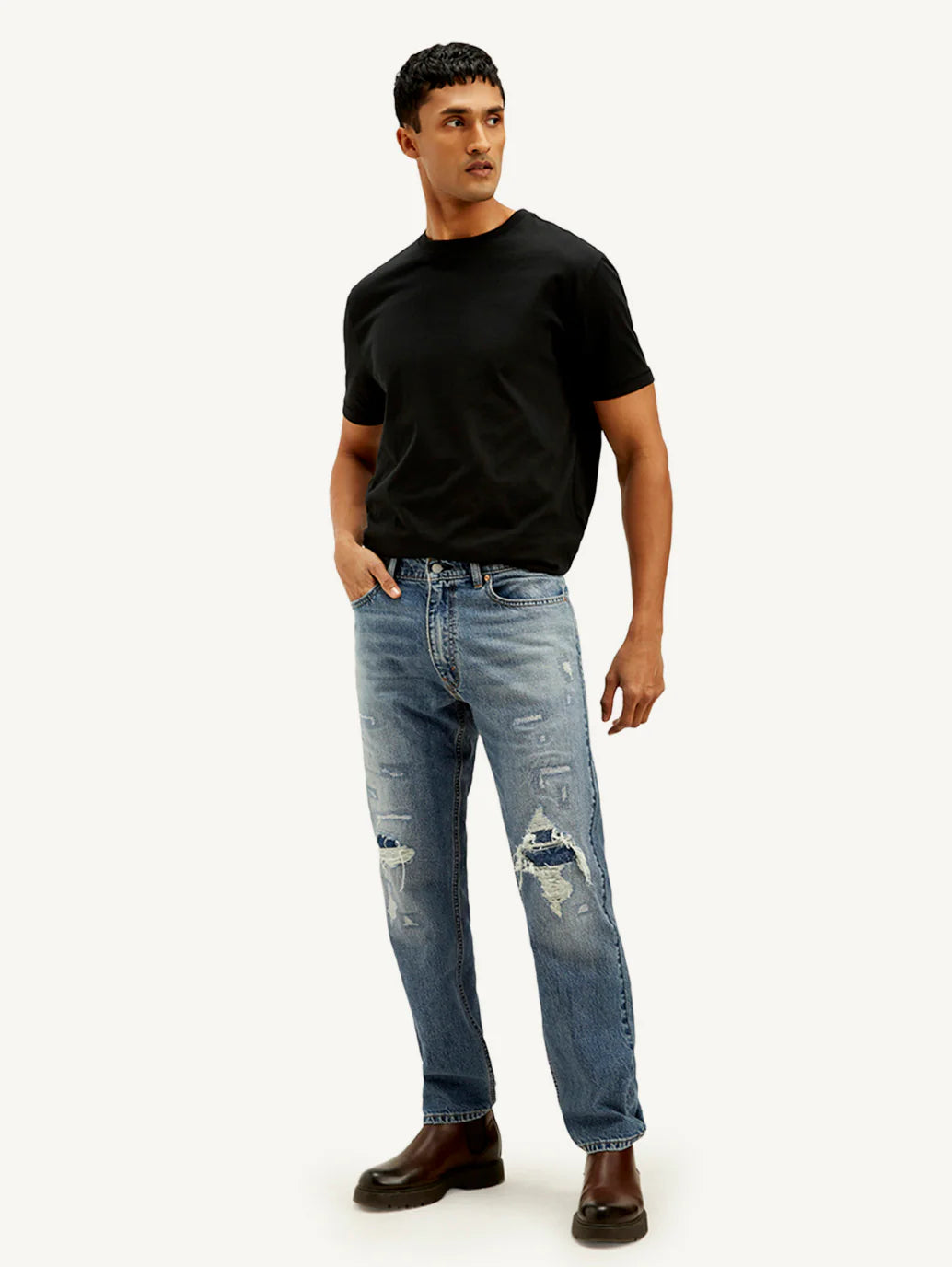 Comfortable Men’s Mid-Rise Blue Jeans with Loose Fit Design for Relaxed Style