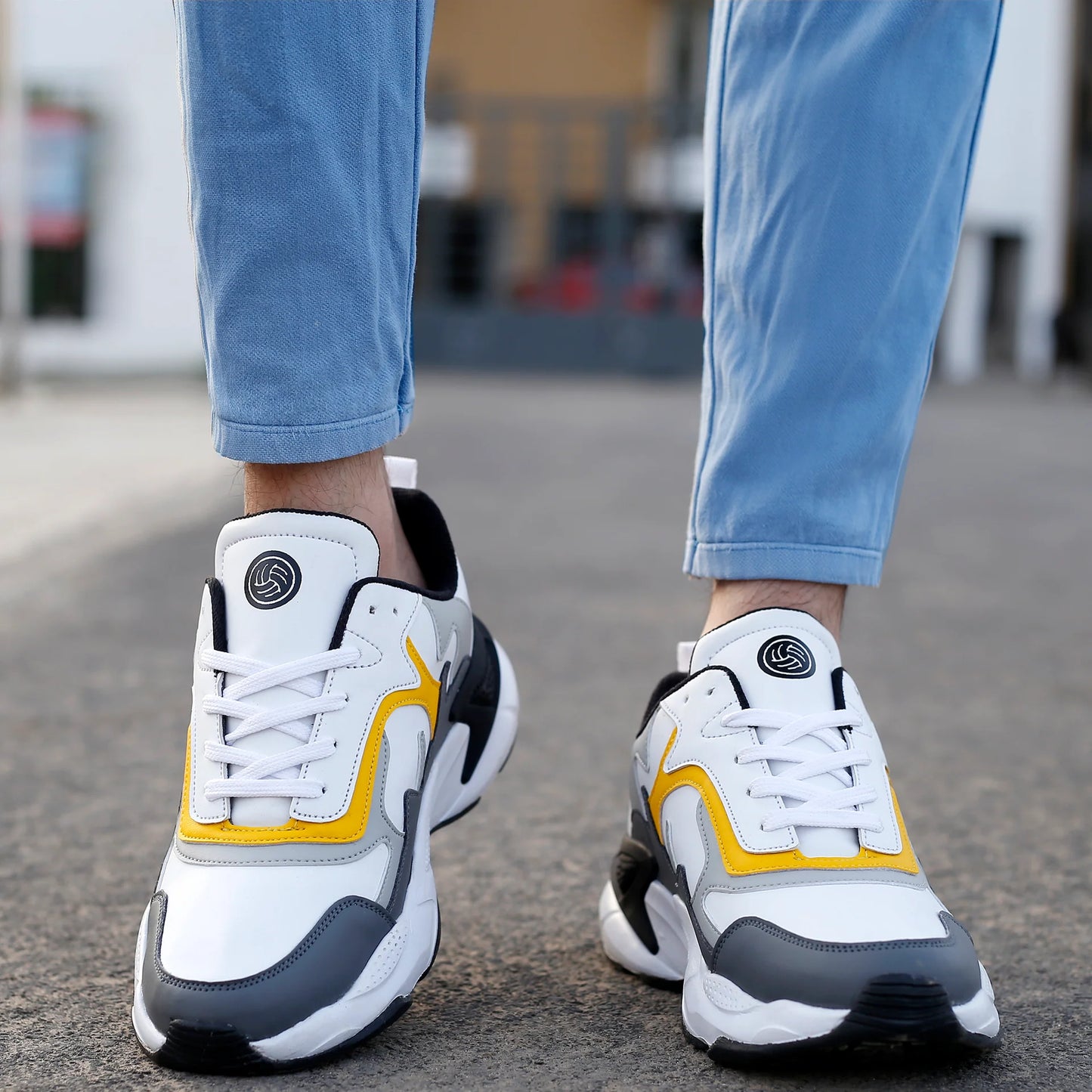 Durable and Stylish Trainers for Men with High-Performance Features for Fitness and Training