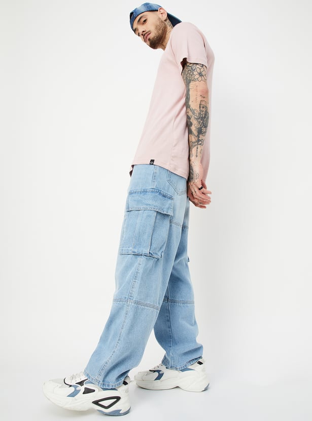 Everyday Casual Men’s Washed Cargo Jeans with Loose-Fit Silhouette and Practical Pockets