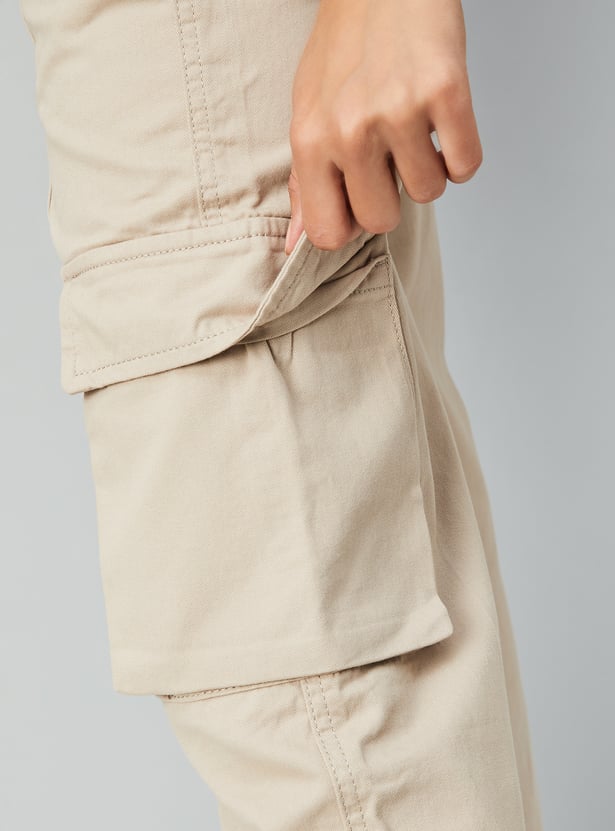 Stylish Women Solid Cargo Jeans Designed for Streetwear Travel and Outdoor Comfort