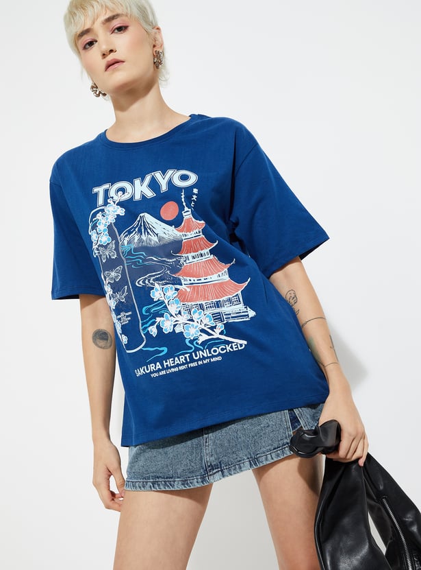 Women’s Relaxed Fit Oversized T-Shirt with Graphic Print