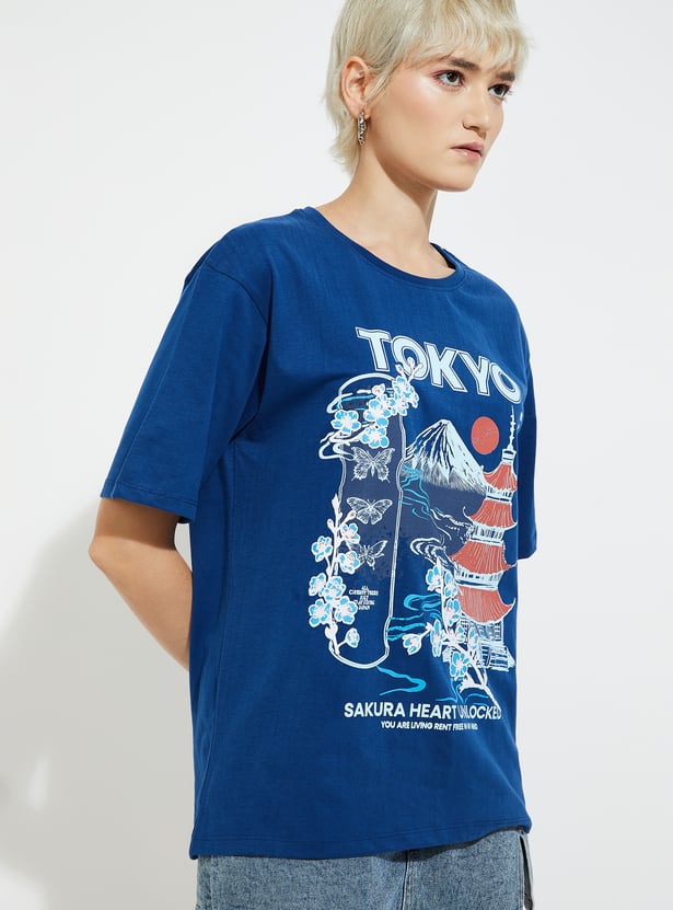 Women’s Relaxed Fit Oversized T-Shirt with Graphic Print