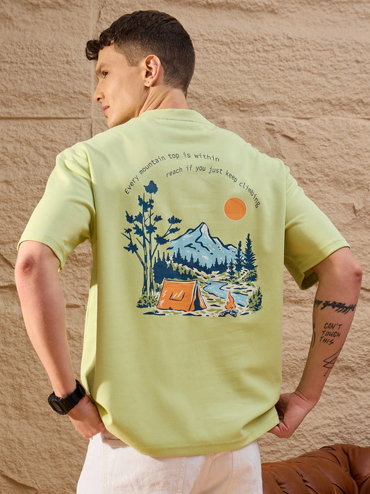 Fashionable Men’s Oversized Green T-Shirt with Round Neck and Relaxed Styling