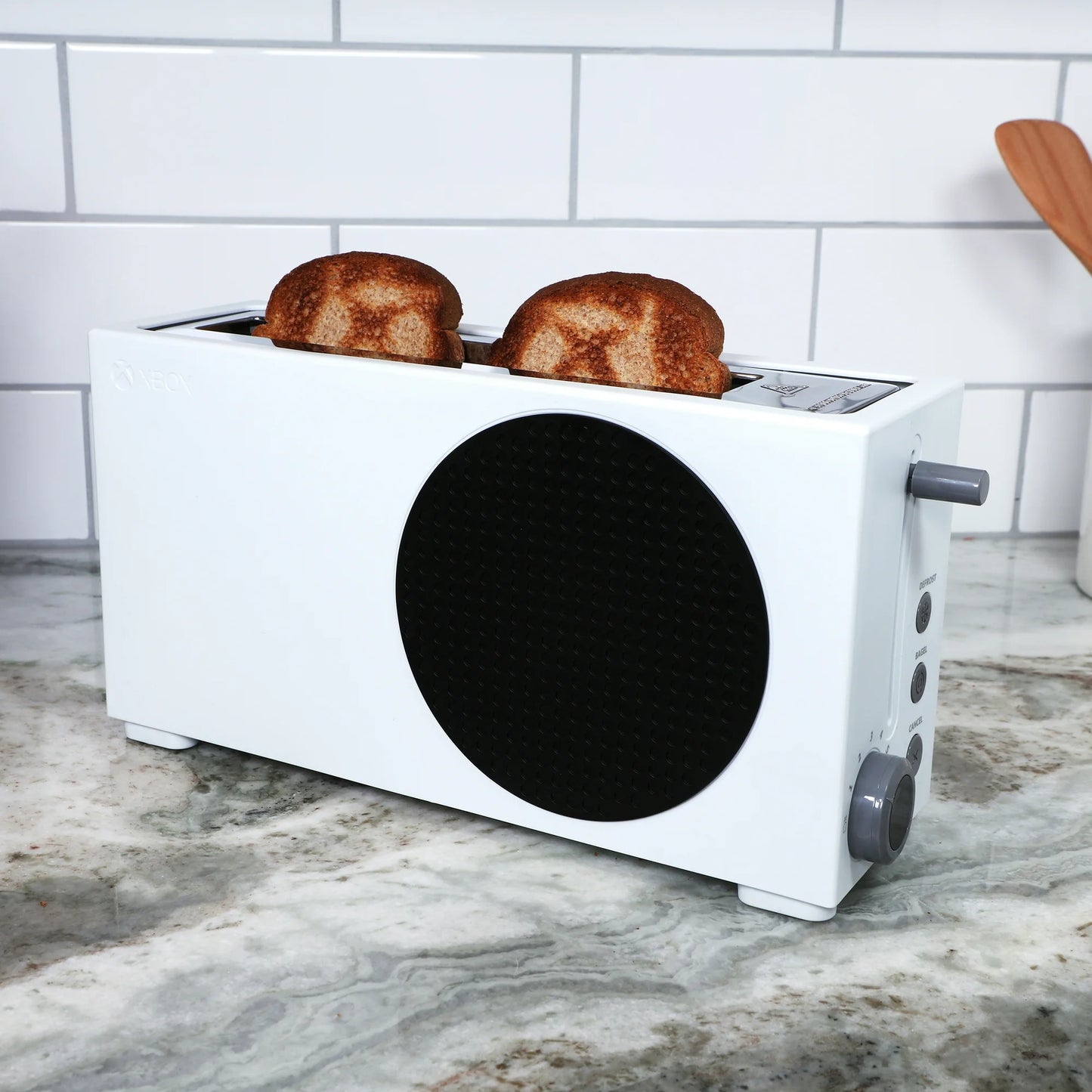 Compact Electric Slice Toaster with Detachable Crumb Tray