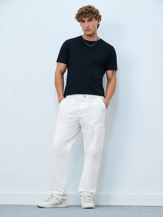 Casual White Cargo Jeans for Men with Practical Pocket Design for Everyday Use