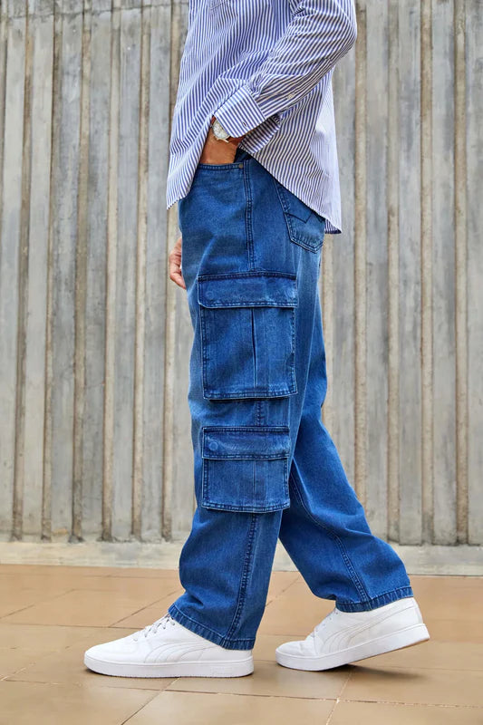 Everyday Casual Men’s Faded Blue Denim Cargo Jeans with Relaxed Loose-Fit Style