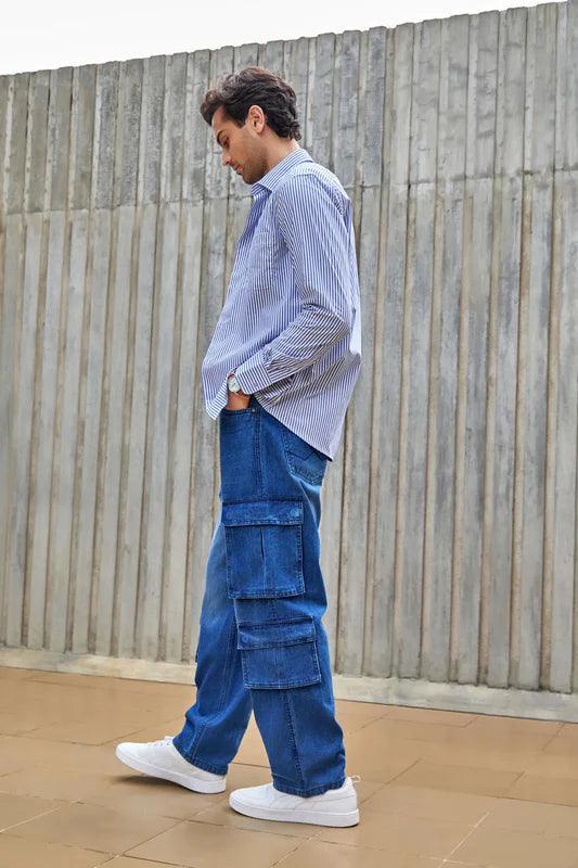 Everyday Casual Men’s Faded Blue Denim Cargo Jeans with Relaxed Loose-Fit Style