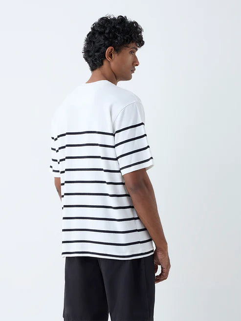 Lightweight Relaxed Fit White Striped T-Shirt for Men Smart Casual Look