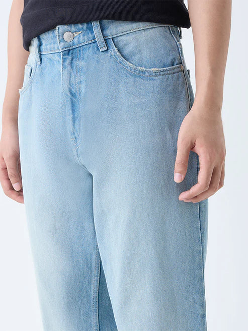 Light Blue Relaxed Fit Mid Rise Denim Jeans for Men with Casual Appeal