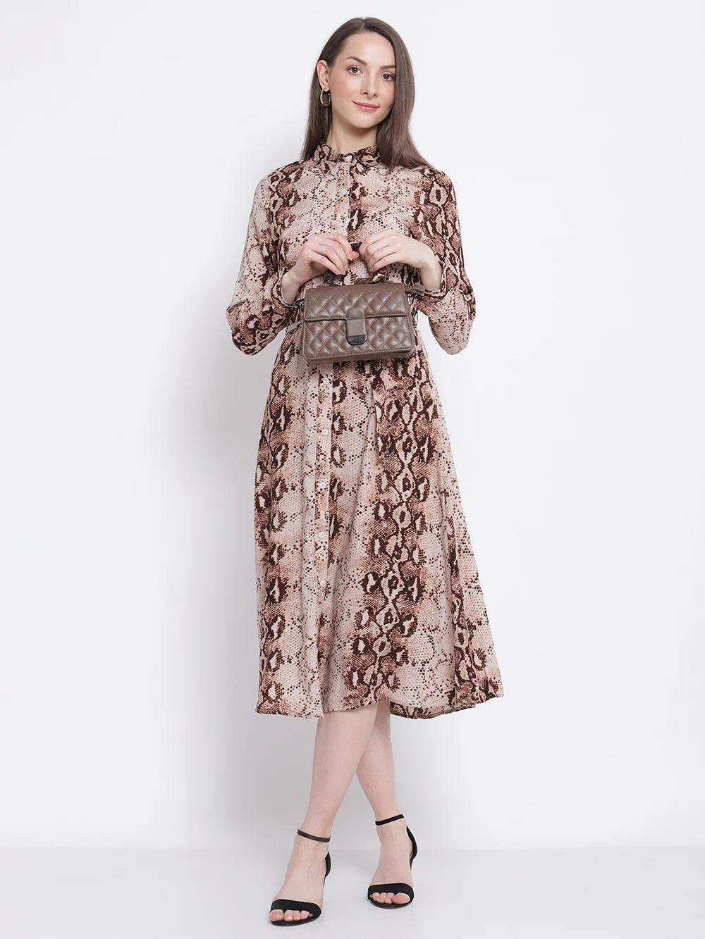 Stunning Women’s Leopard Print Dress in Knee-Length with Elegant Finish