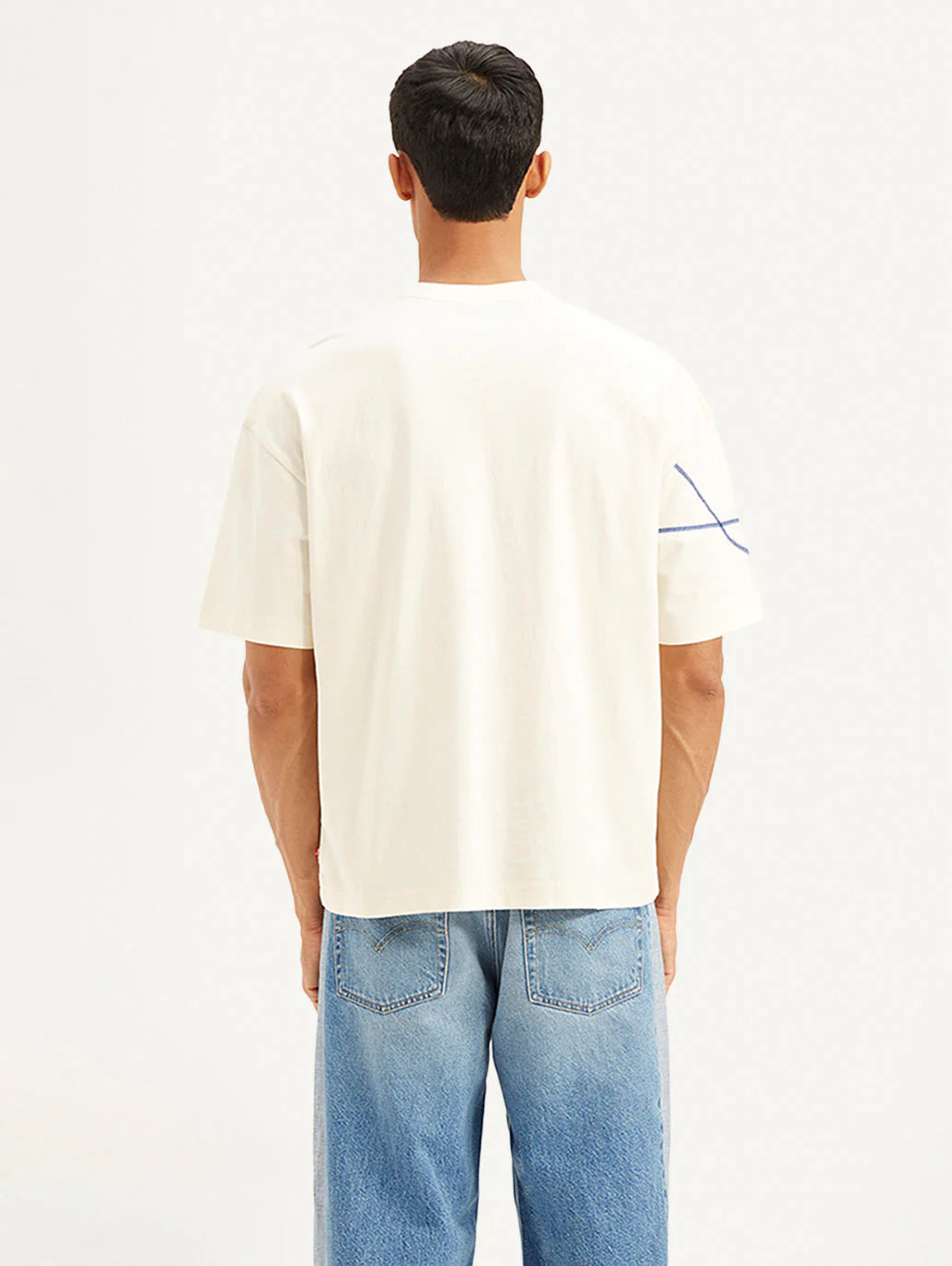 Relaxed Fit Men’s T-Shirt with Geometric Patterns for Casual Wear