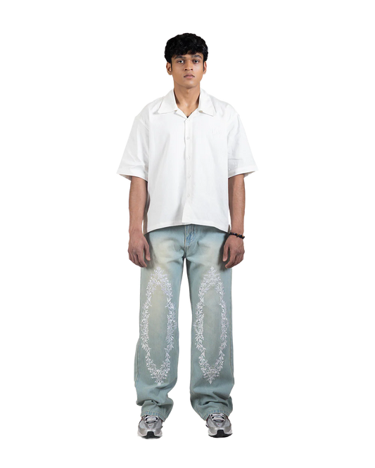 Stylish Straight-Fit Cotton Denim Jeans with Five-Pocket Utility and Classic Casual Look