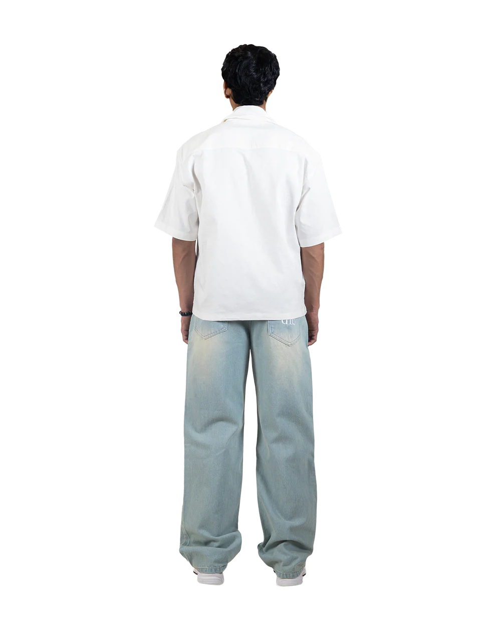 Stylish Straight-Fit Cotton Denim Jeans with Five-Pocket Utility and Classic Casual Look