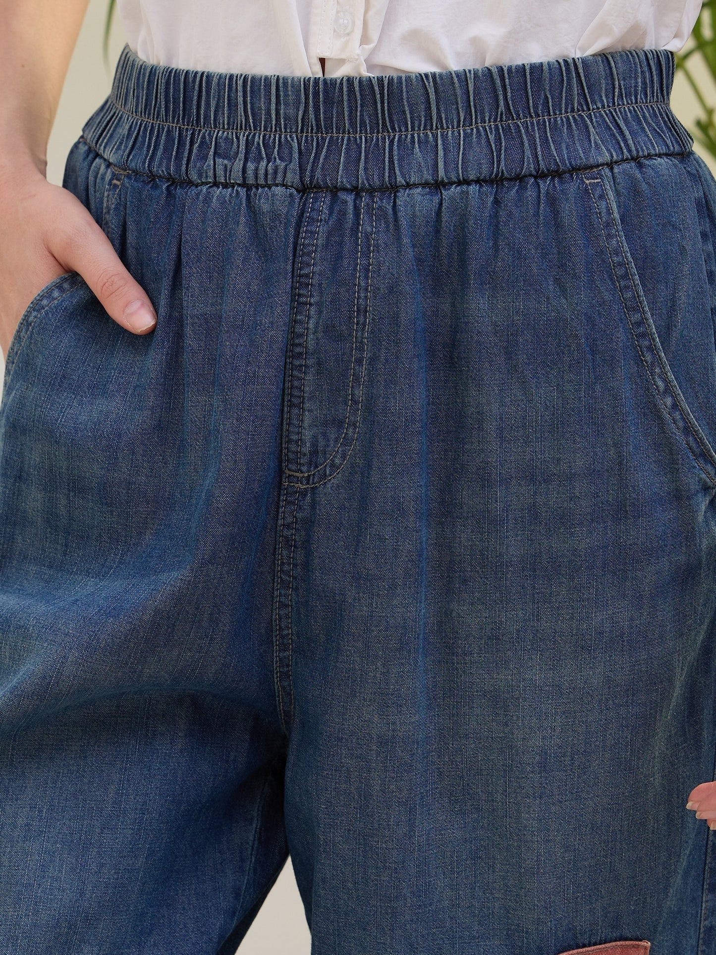 Wide Leg Cargo Jeans for Women Featuring Two Tone Design