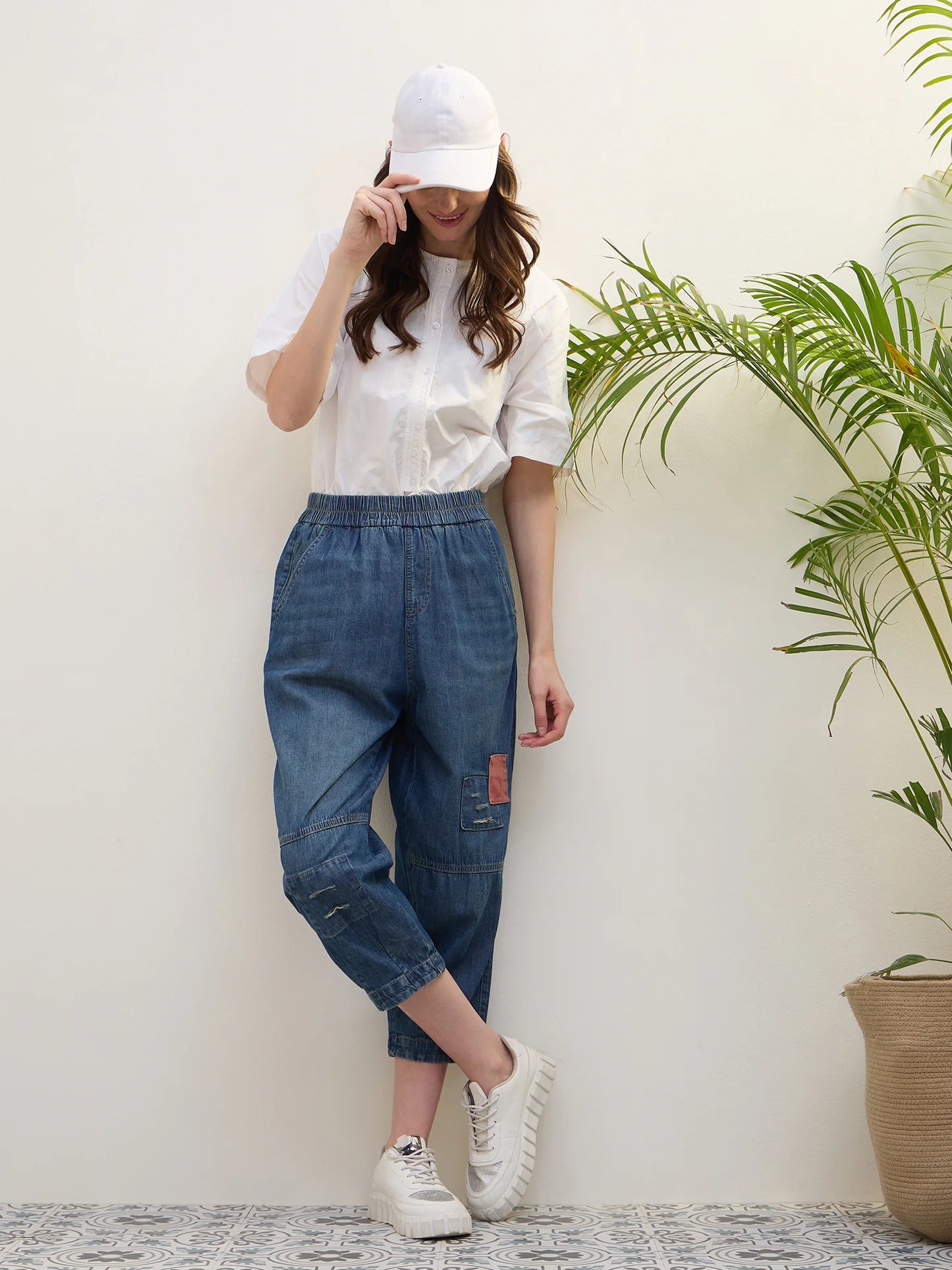 Wide Leg Cargo Jeans for Women Featuring Two Tone Design