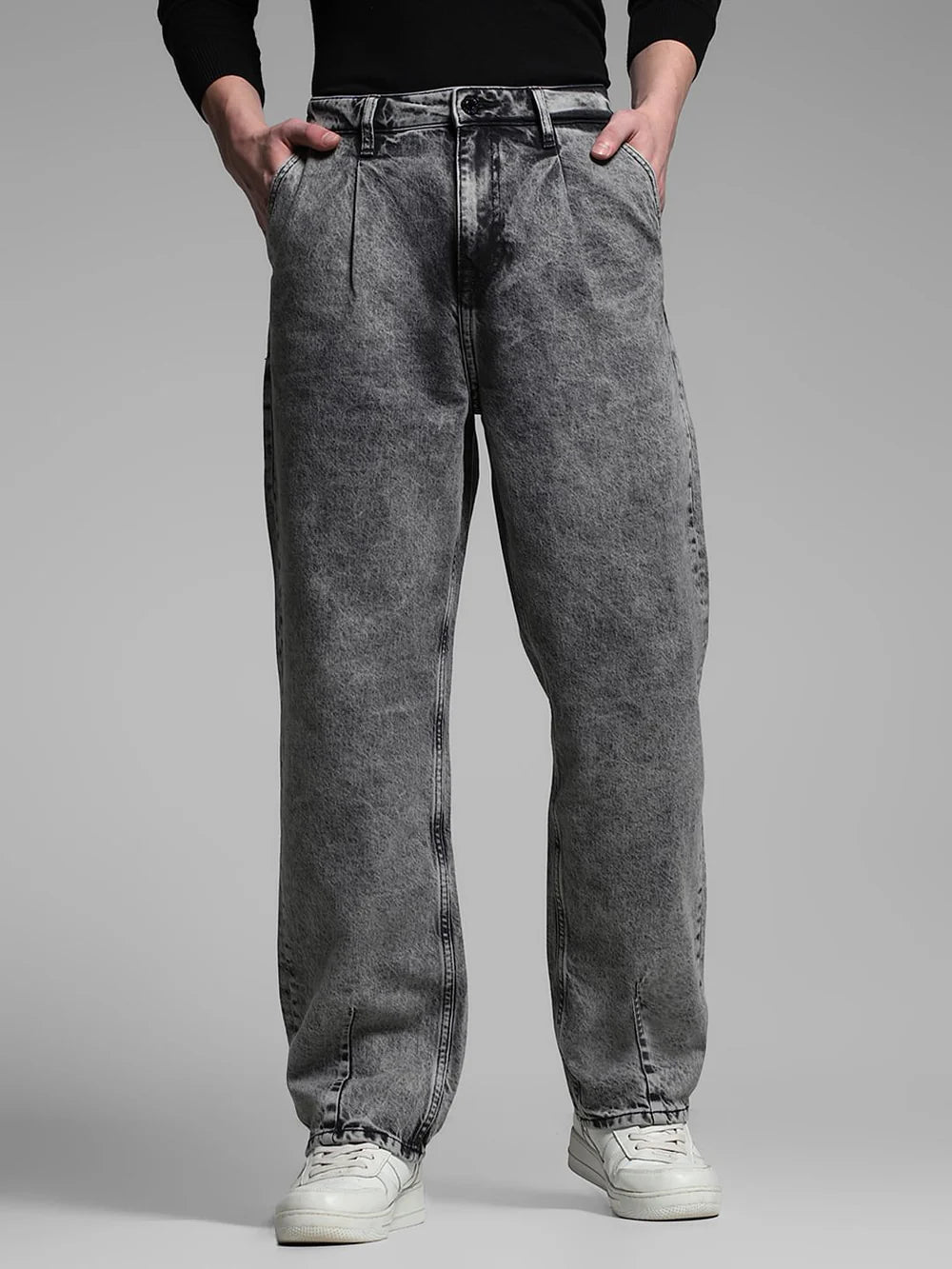 Comfortable Dark Grey Washed Jeans with High-Rise Waist and Anti-Fit Silhouette for Men