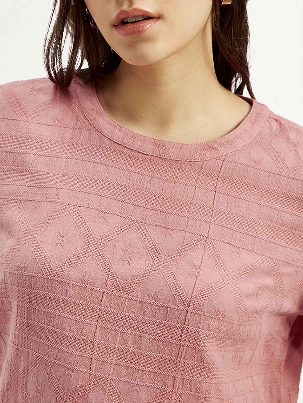 Comfortable Women’s Textured Round Neck Pink Top