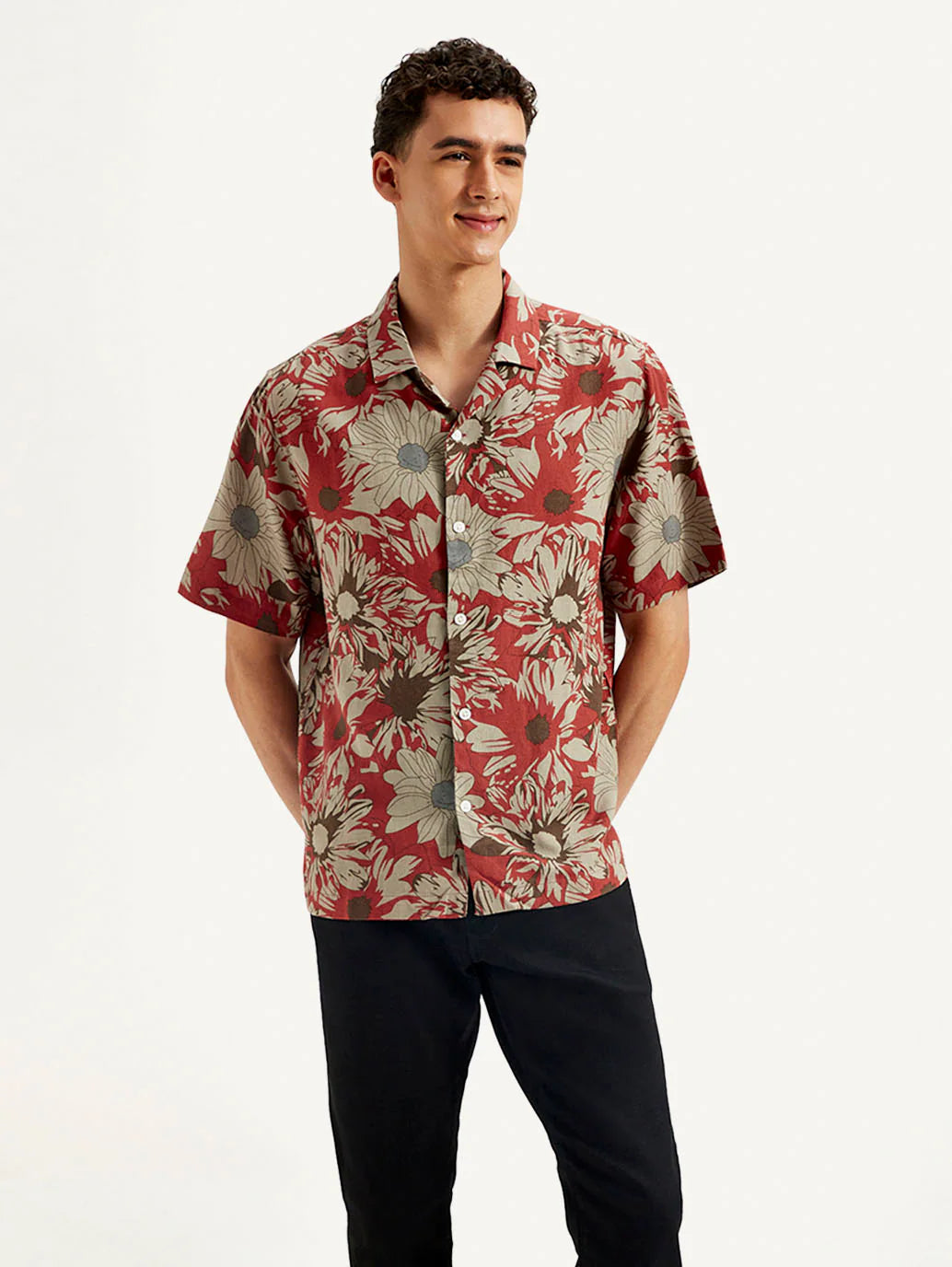 Stylish Men’s Linen Floral Shirt with Resort Collar and Relaxed Fit