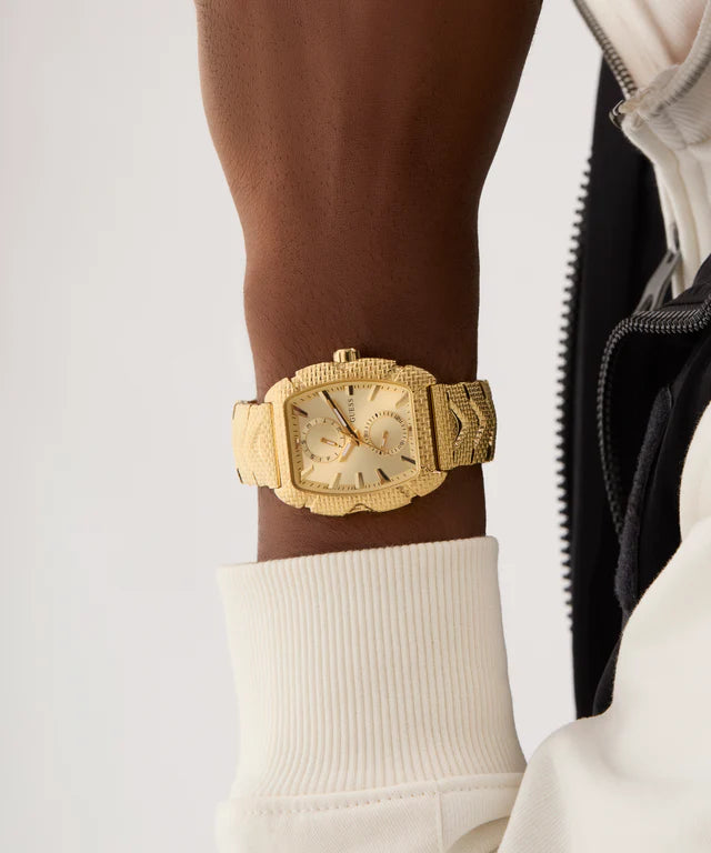 Classic Men’s Gold-Tone Analog Watch with Sleek Design and Multifunction Dial