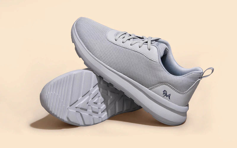 Men’s Lightweight Grey Trainers Ideal for Walking and Outings