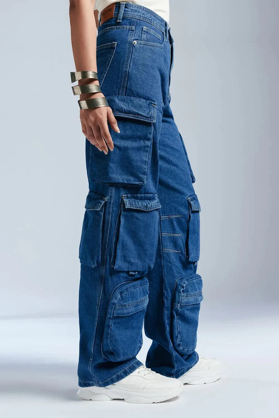 Chic Indigo Women Baggy Straight Cargo Jeans with Relaxed Straight Leg Silhouette