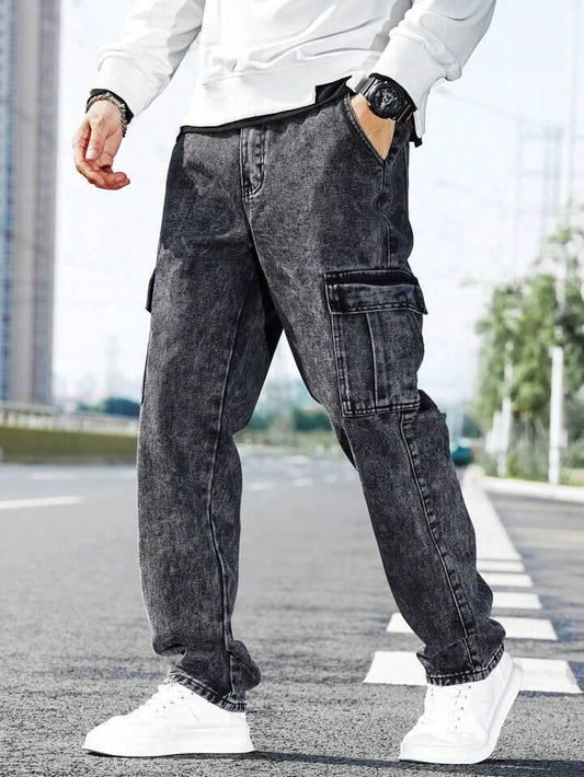 Men’s Wide-Leg Denim Cargo Jeans in Charcoal Black with 6 Pockets and Mid-Rise Comfort