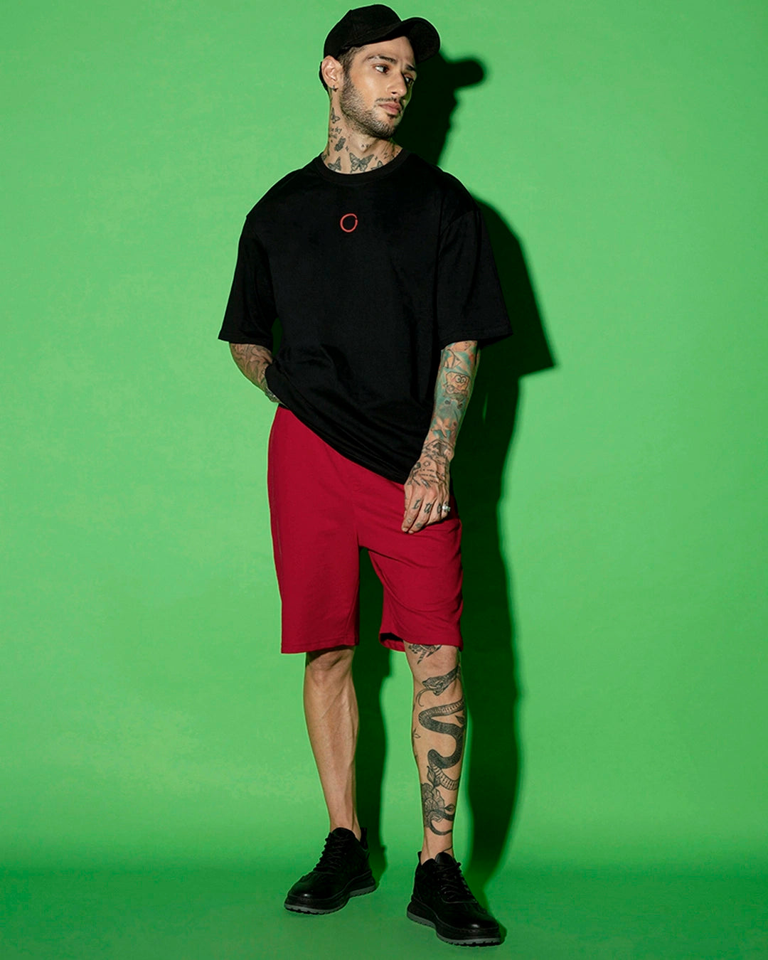 Loose Fit Men’s Oversized T-Shirt Black Warriors Graphic Soft and Breathable