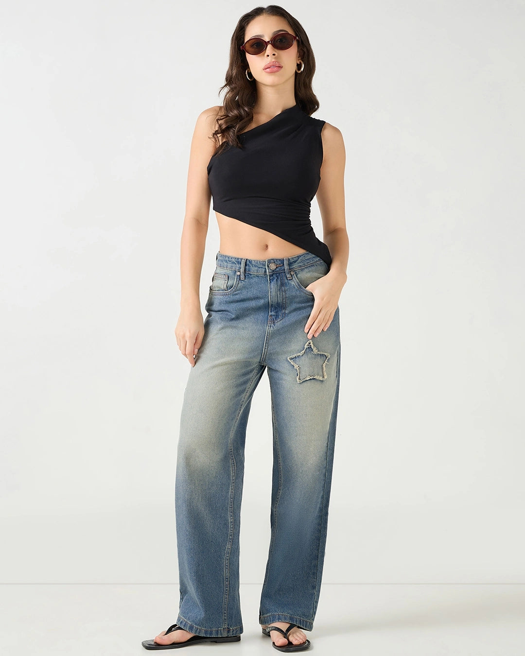 Rugged Yet Stylish Women’s Blue Washed Straight Fit Distressed Denim Perfect for Work and Play